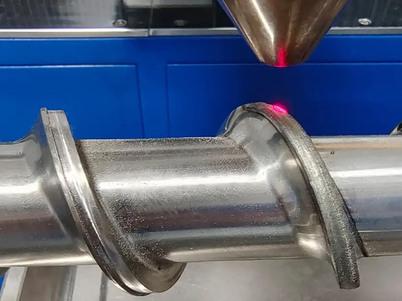 Advantages of laser cladding processing of sucker rods